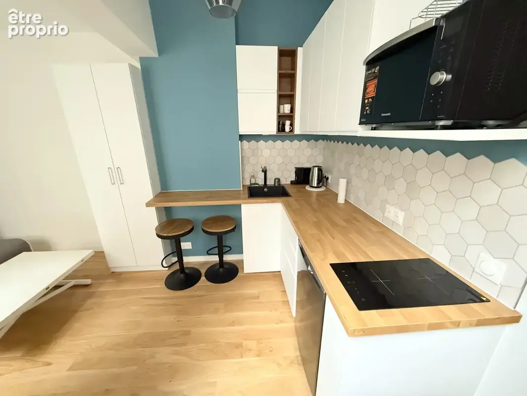 Studio aux jolies prestations en étage élevé avec ascenseur ! - photo 7