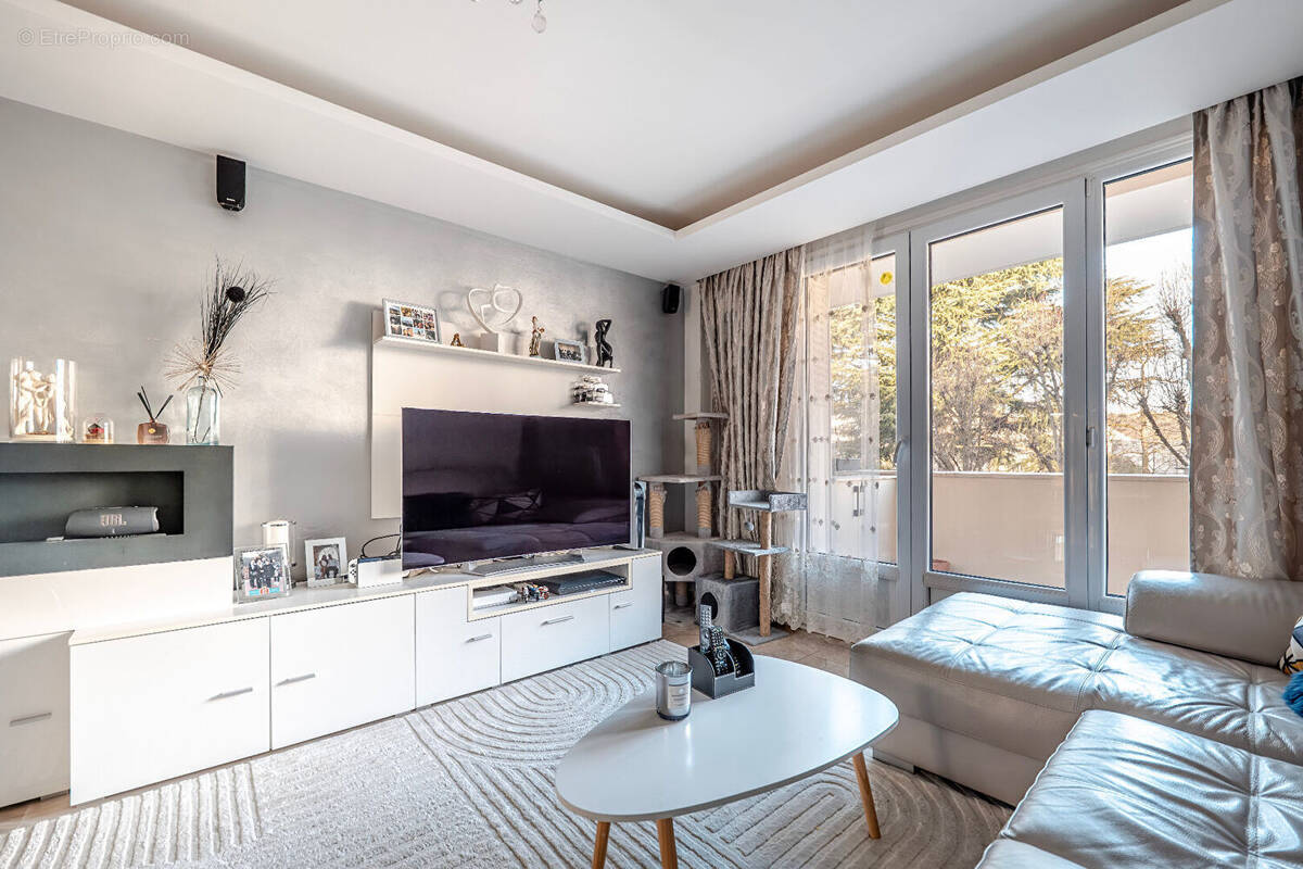 Appartement à CHAMPIGNY-SUR-MARNE