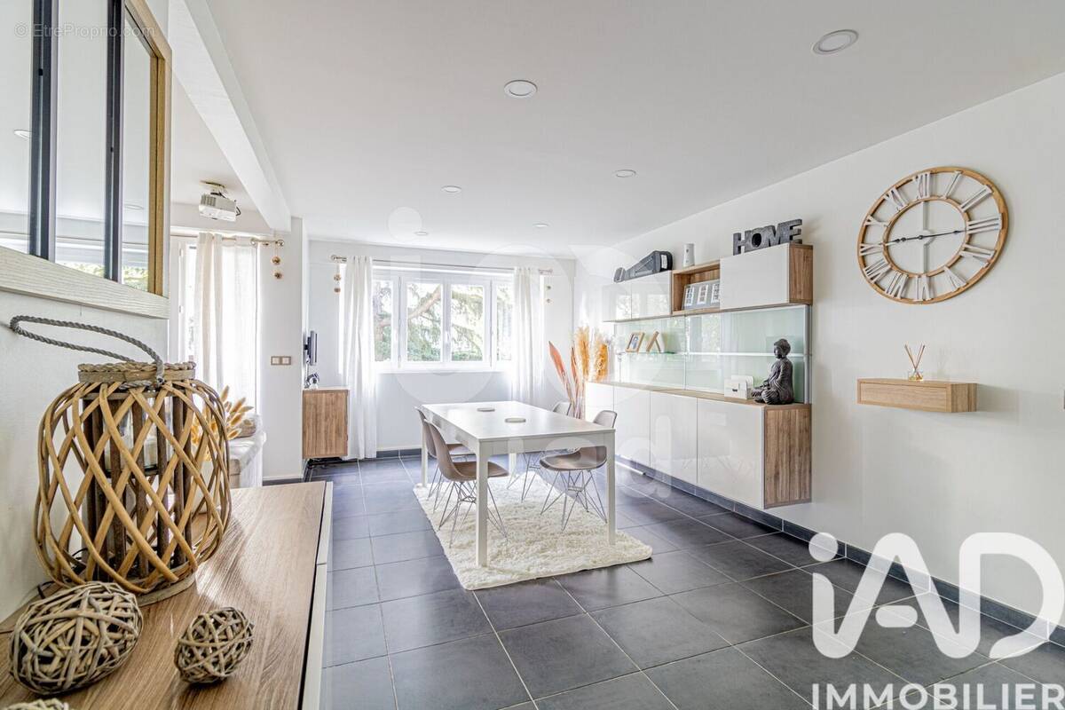 Photo 1 - Appartement à CHILLY-MAZARIN