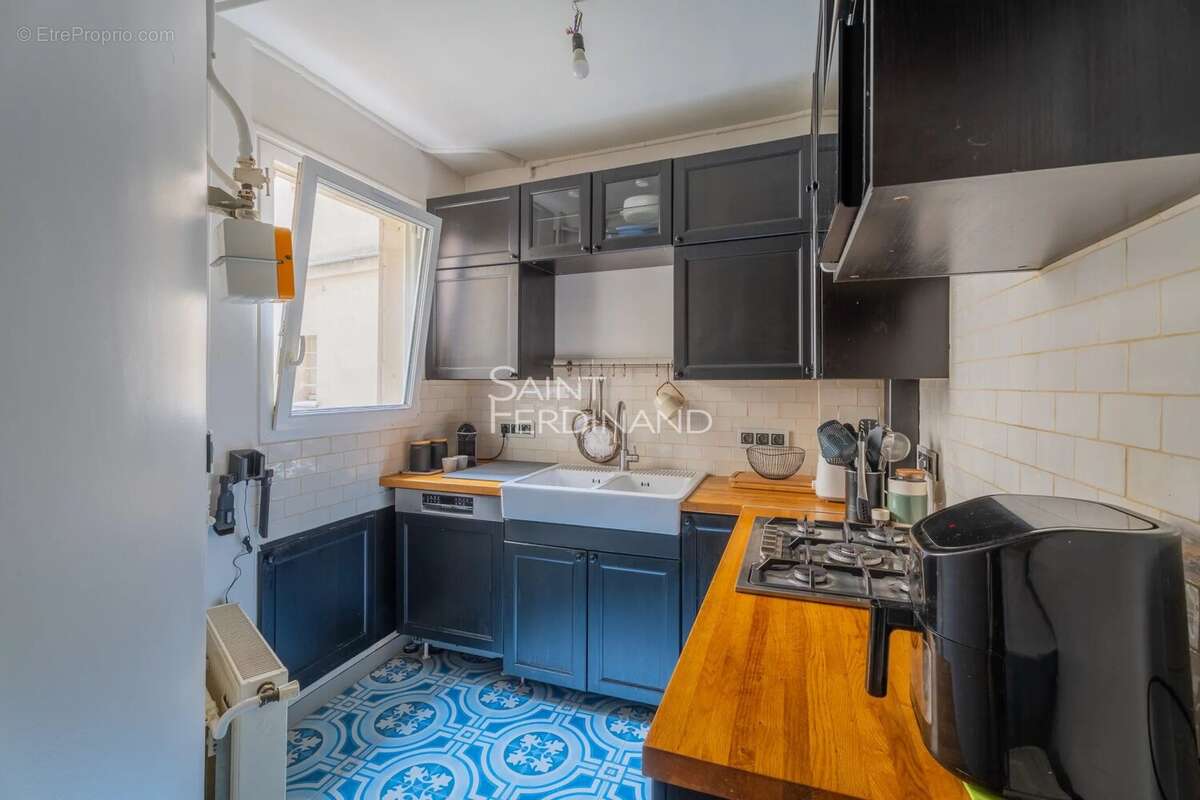 Appartement à PARIS-8E
