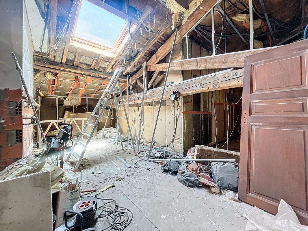 Appartement à CONDRIEU