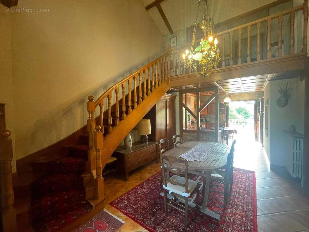 Photo 2 - Maison à SAINT-MEDARD-LA-ROCHETTE