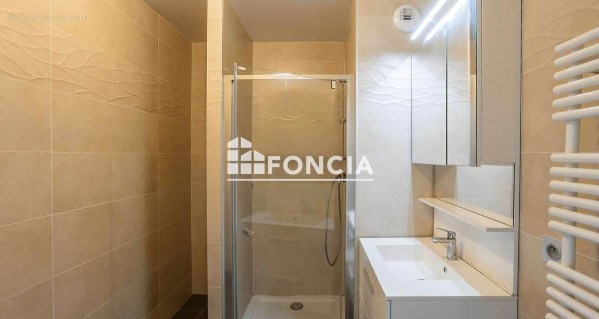 Appartement à ENGHIEN-LES-BAINS