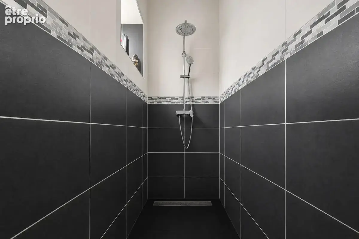 Maison de 5 pièces de 143 m² à Linas - photo 9