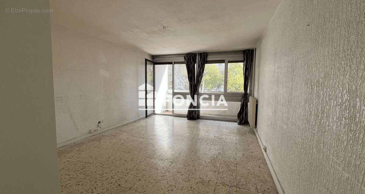 Appartement à MARSEILLE-13E