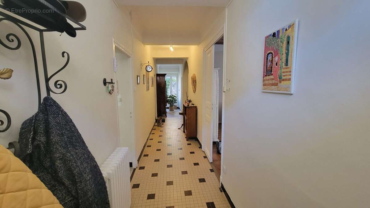 Maison 180 m² à Trausse  - photo 4