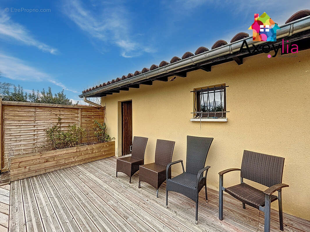 Maison à SAINT-GERMAIN-LAVAL