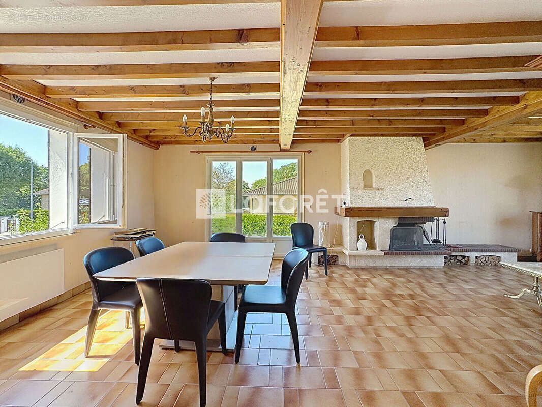 Maison familiale de 123 m² avec sous-sol complet sur terrain de 905 m² ? Messimy-sur-Saône - photo 5
