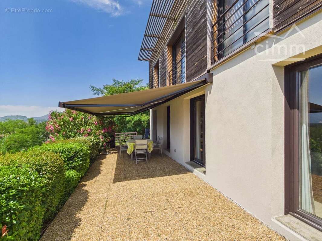 Maison 188 m² à Vourey  - photo 13
