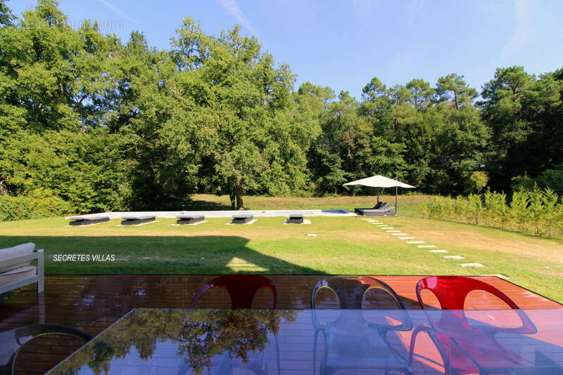 Maison à FARGUES-SAINT-HILAIRE