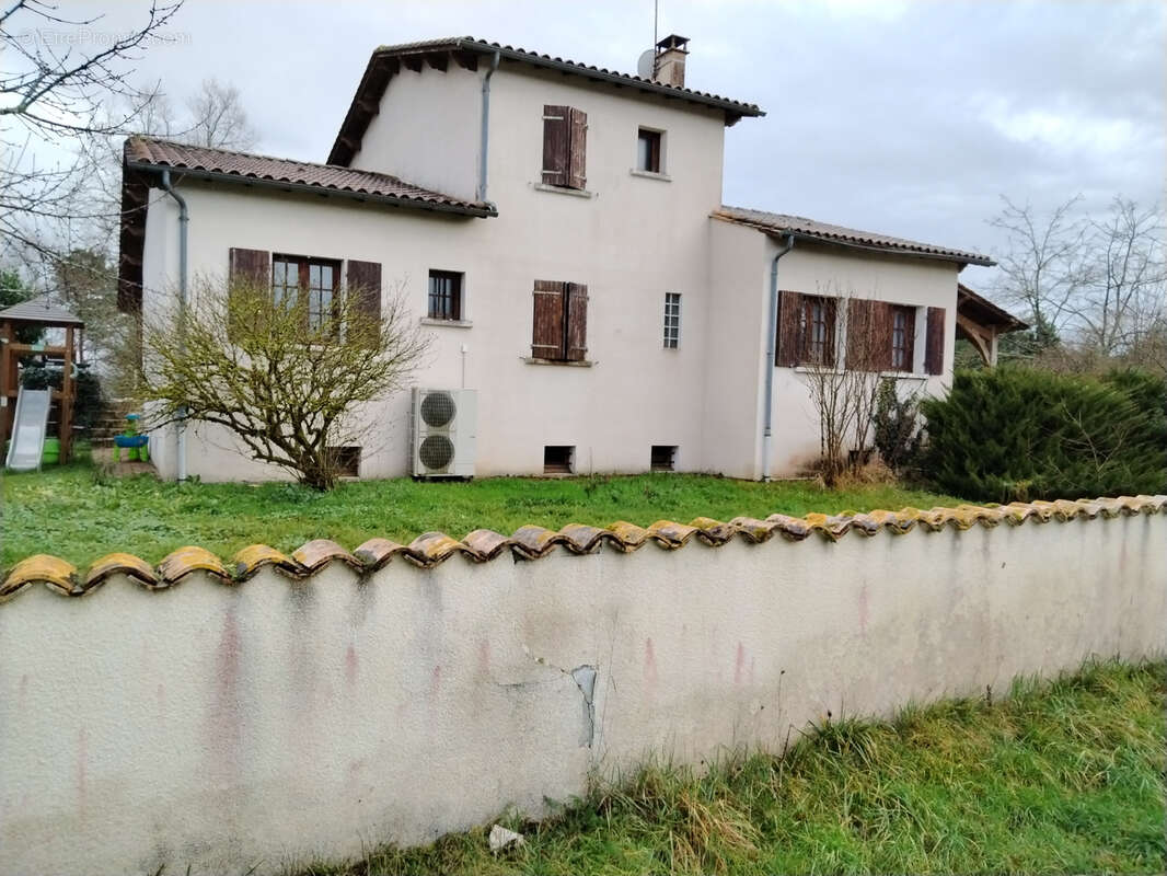 Maison à SAINT-LAURENT-DES-HOMMES