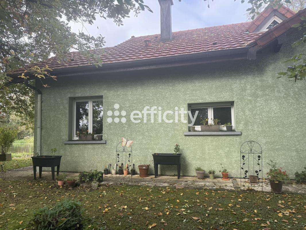 Maison à FROTEY-LES-LURE