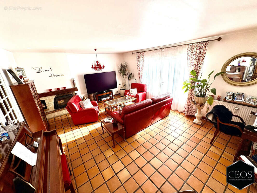 Maison à MONTIGNY-LES-CORMEILLES