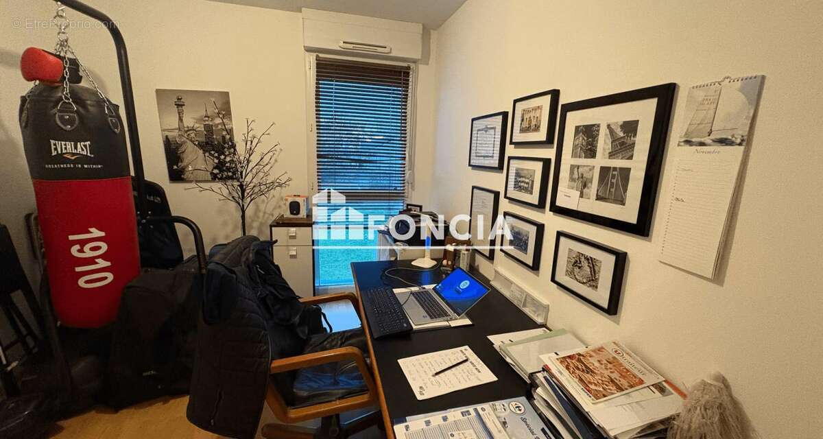 Appartement à AVRILLE