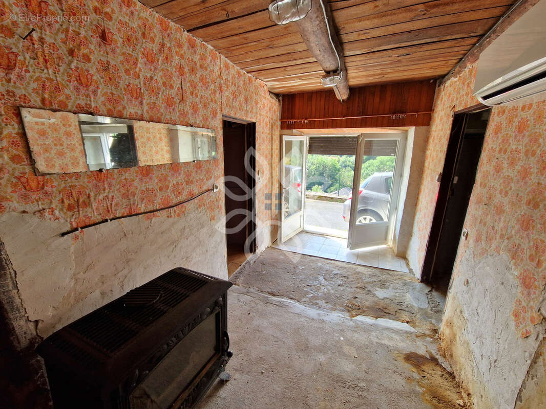 Maison à SAINT-JEAN-DE-NAY