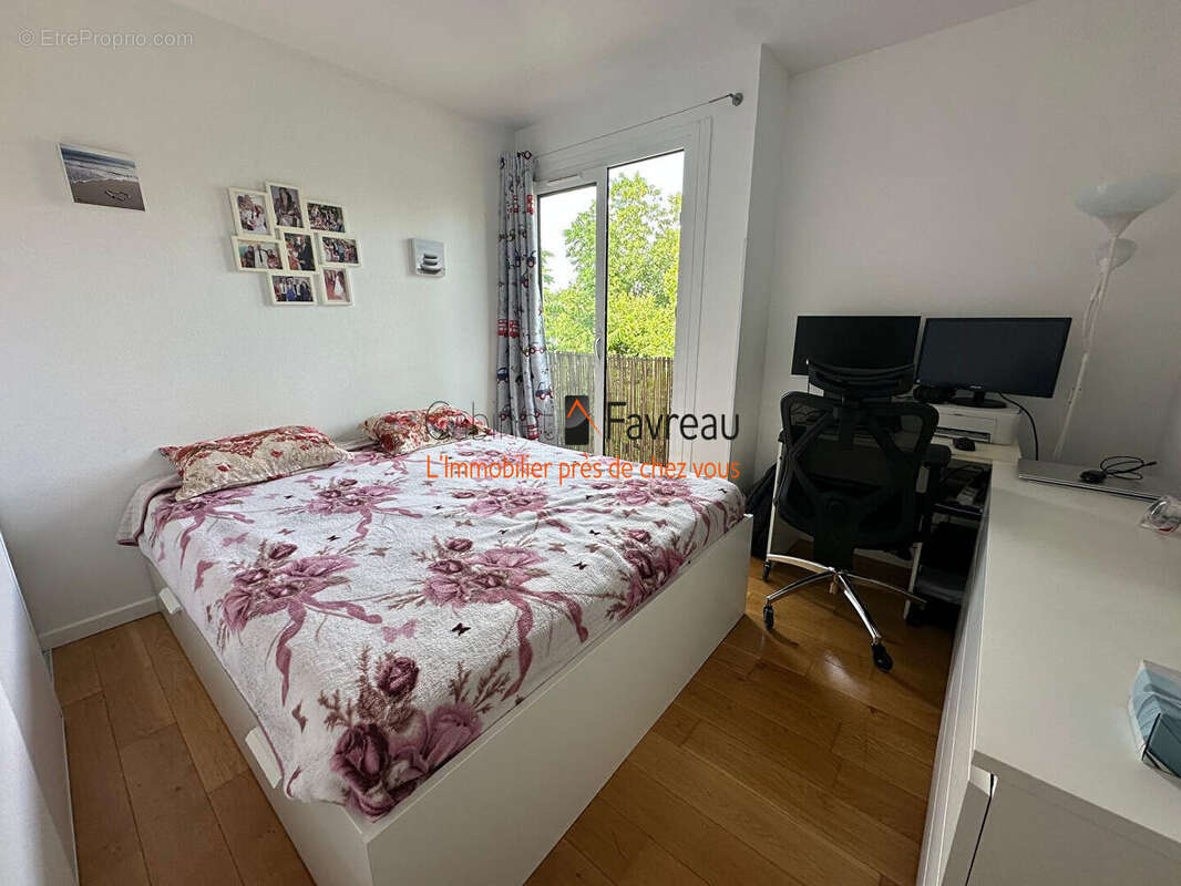 Appartement à L&#039;HAY-LES-ROSES