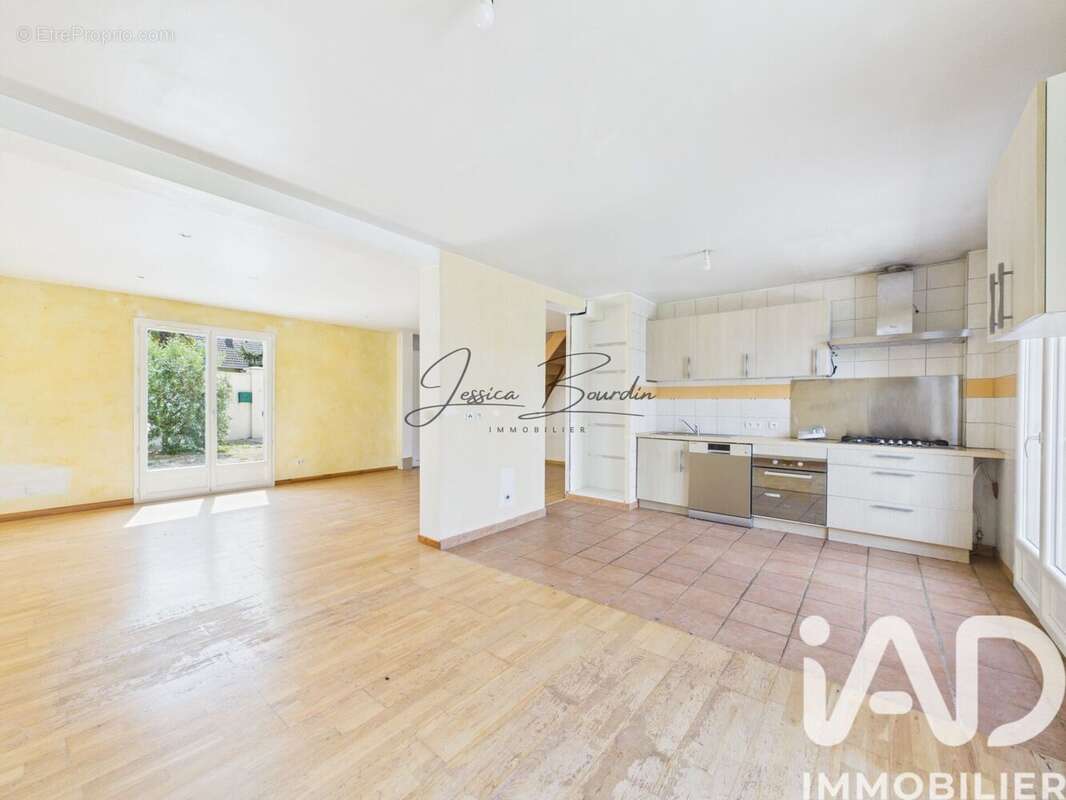 Maison 120 m² à Villeblevin  - photo 6
