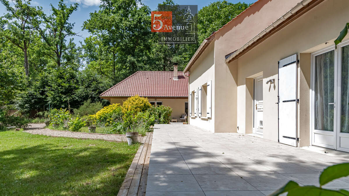 Maison à LAMORLAYE