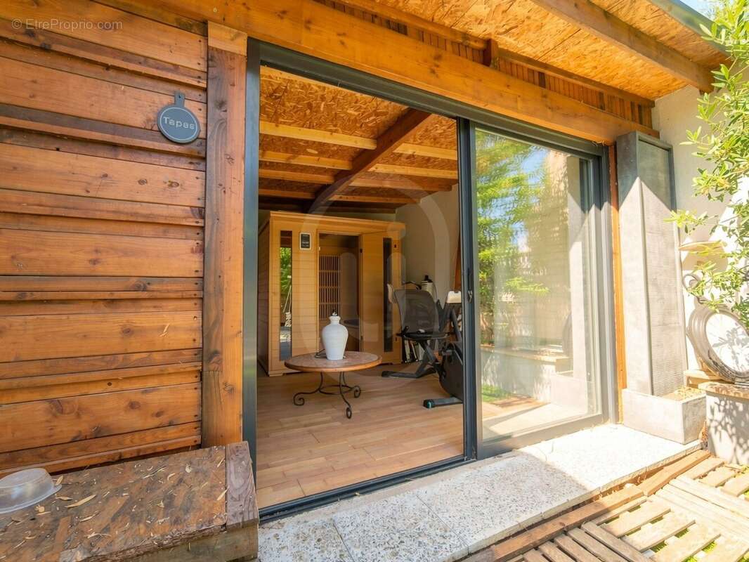 Maison familiale avec suite parentale, jardin, jacuzzi, terrasses et stationnements  Frontignan - photo 15