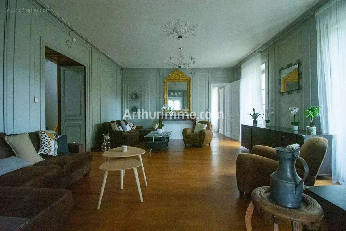 Maison 547 m² à Arc-Et-Senans  - photo 18
