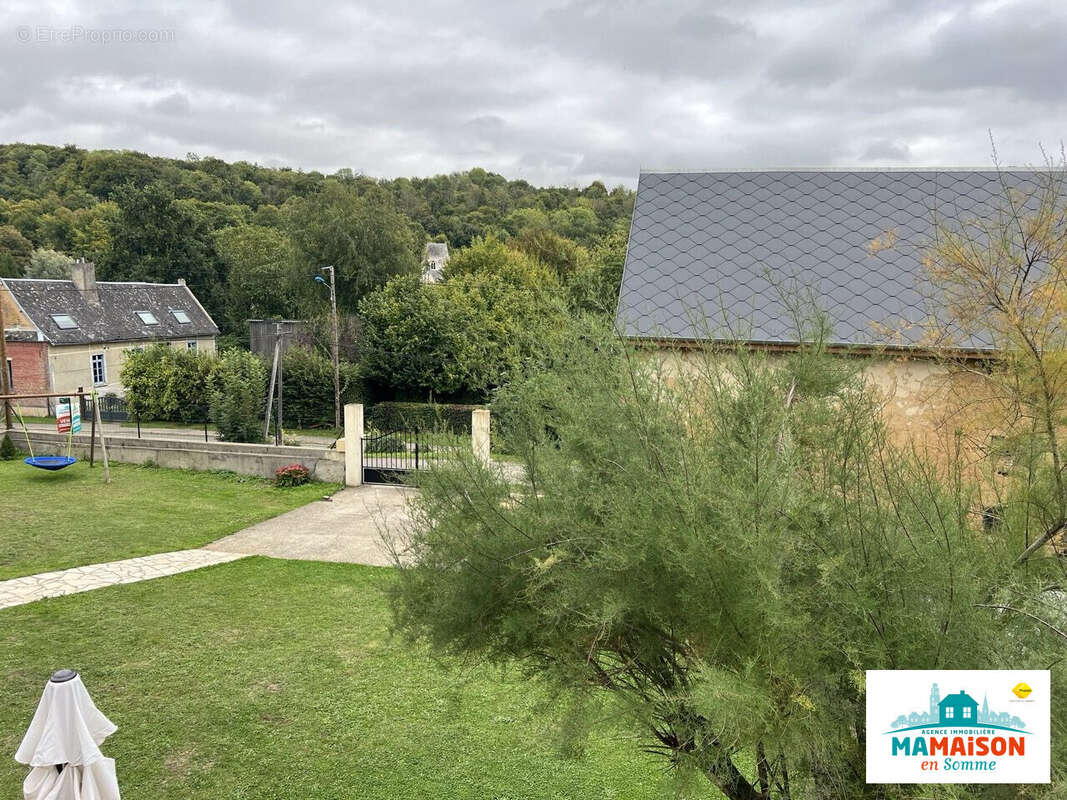 Maison à FIEFFES-MONTRELET