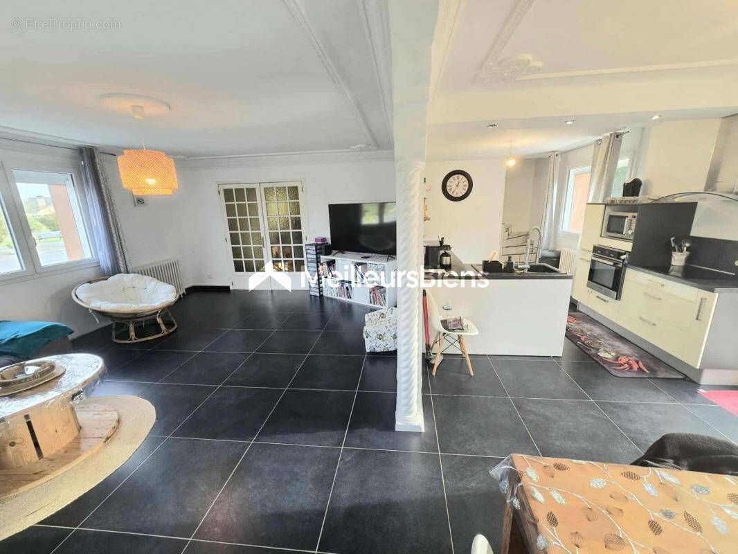 Maison à CHARLEVILLE-MEZIERES