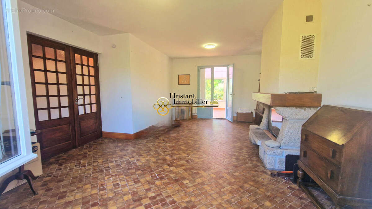 Maison à PLOUGASNOU