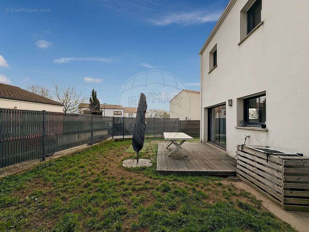 Maison à BARBECHAT