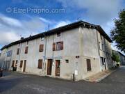 Appartement à CHALAMONT