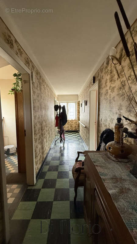 Provenchères-et-Colroy - Maison familiale 126 m2 avec dépendances et grand terrain - photo 2