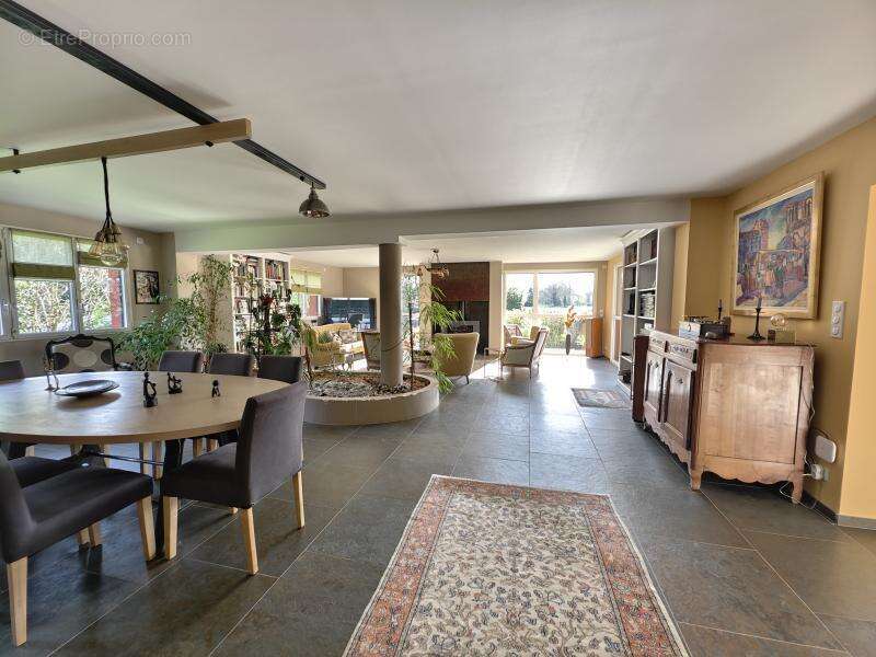 Maison à PACY-SUR-EURE