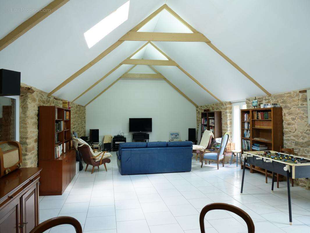 Maison à SURZUR