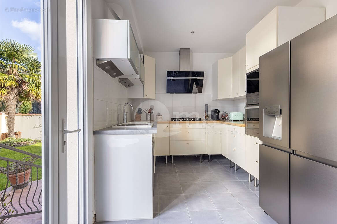 Maison à ASNIERES-SUR-SEINE