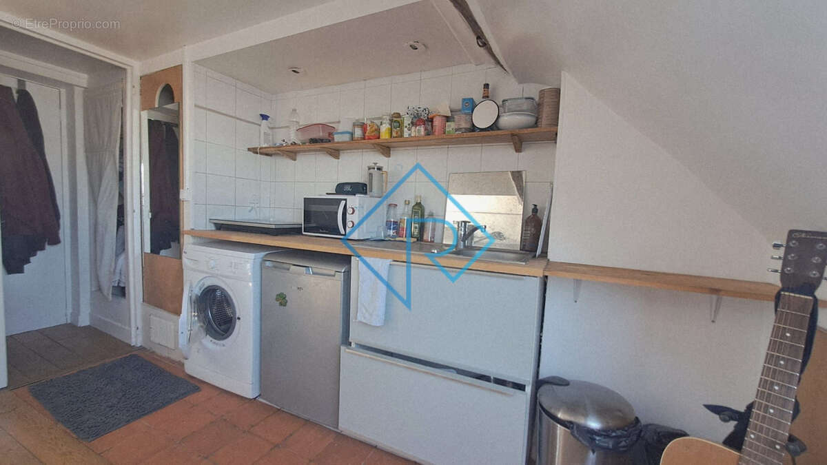 Appartement à PARIS-3E
