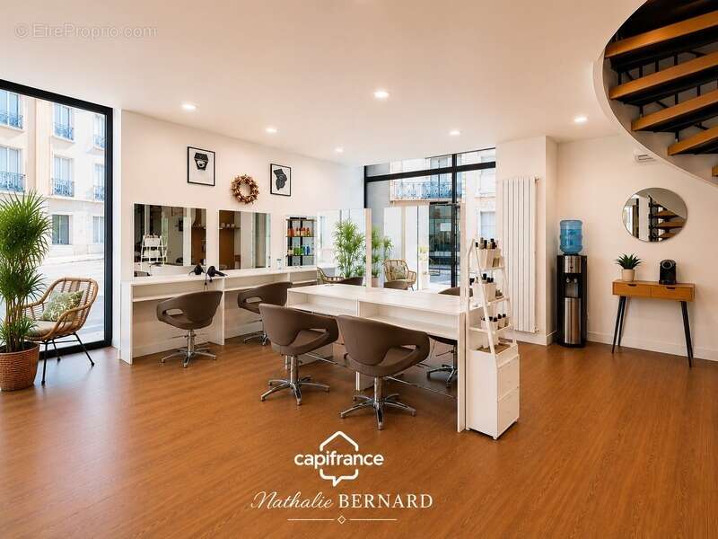 Salon de coiffure – emplacement d’angle – centre-ville d’agen - photo 3
