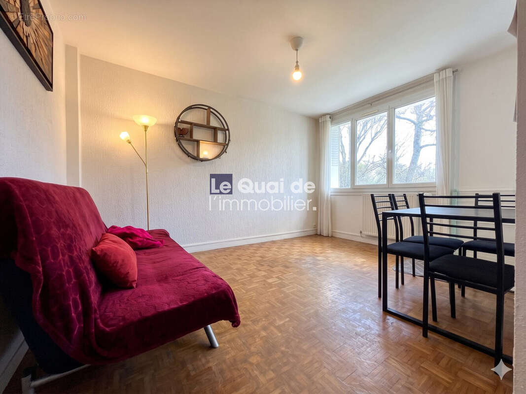 Appartement à MEYLAN