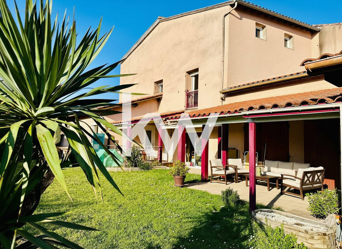 Maison à SURY-LE-COMTAL