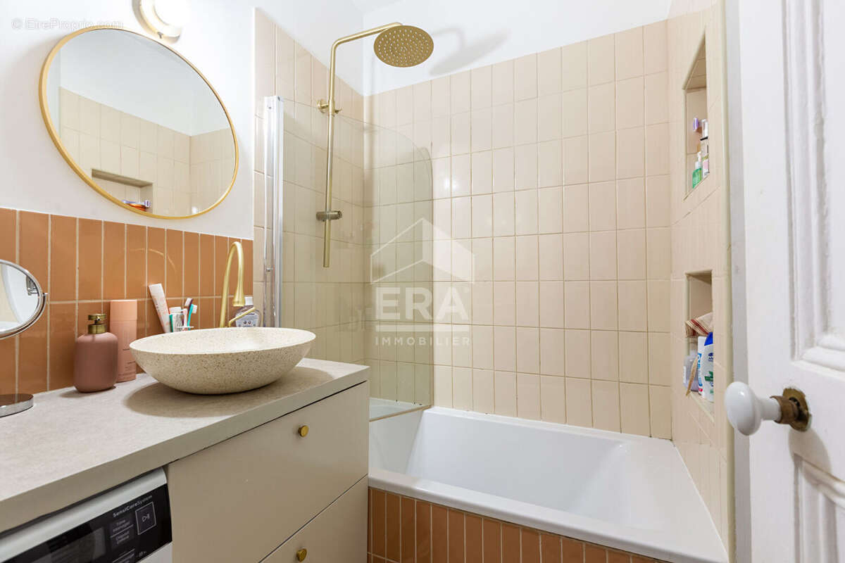 Appartement à PARIS-12E