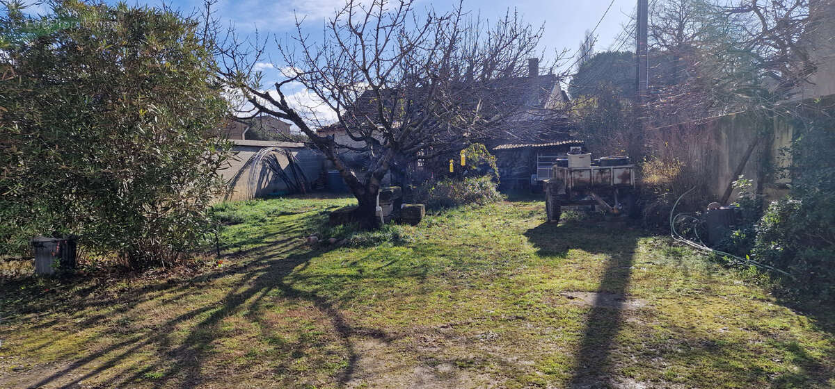 Maison à JONQUIERES