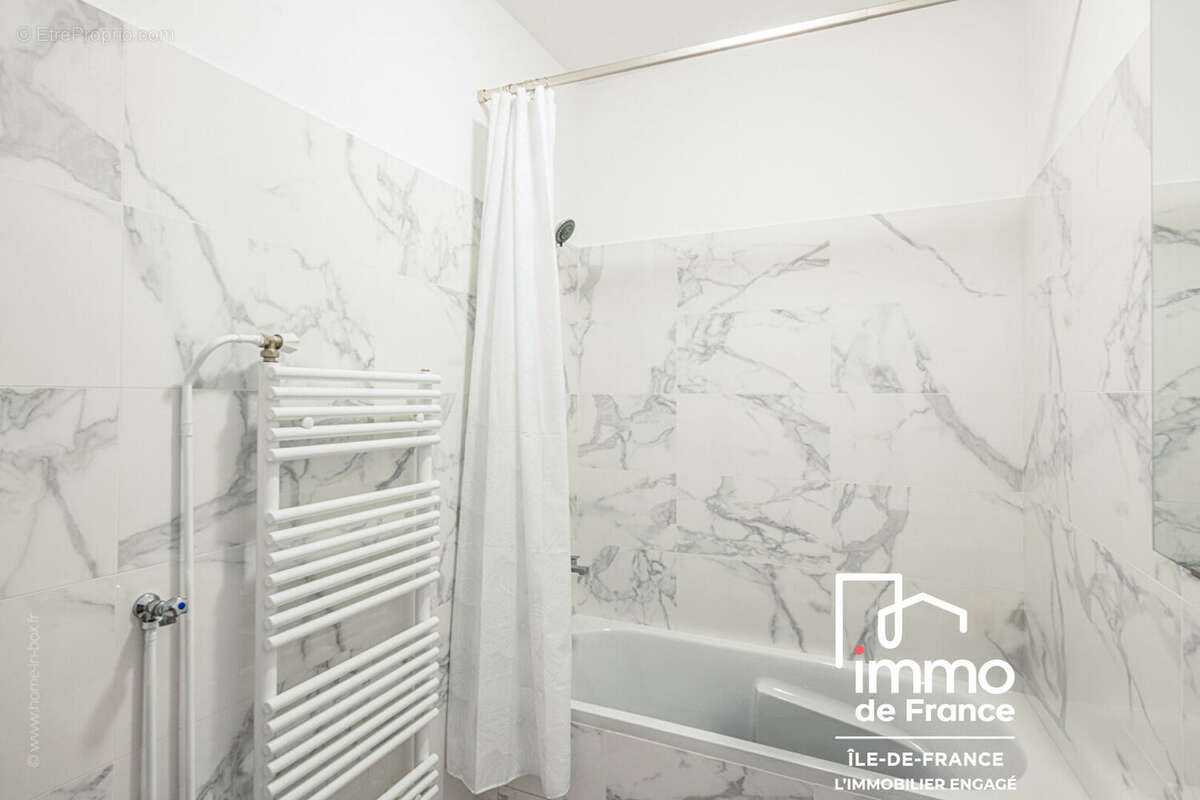 Appartement à PARIS-11E