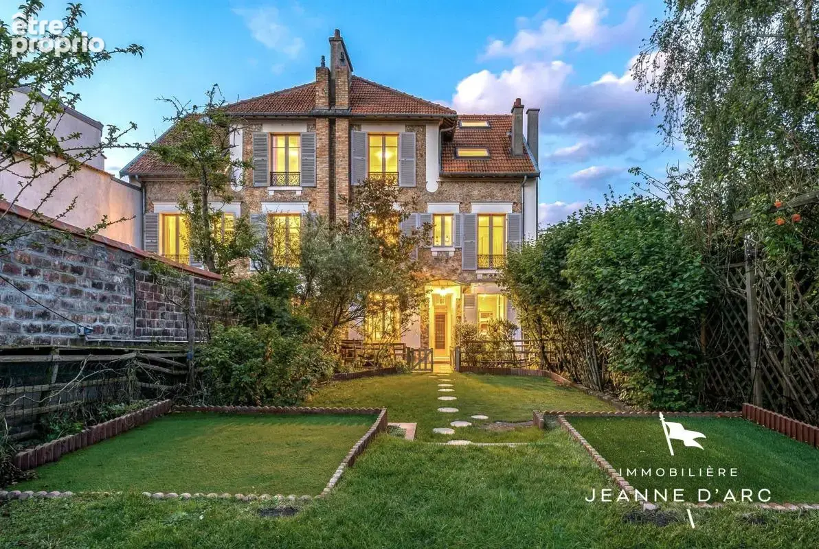 Maison à VERSAILLES