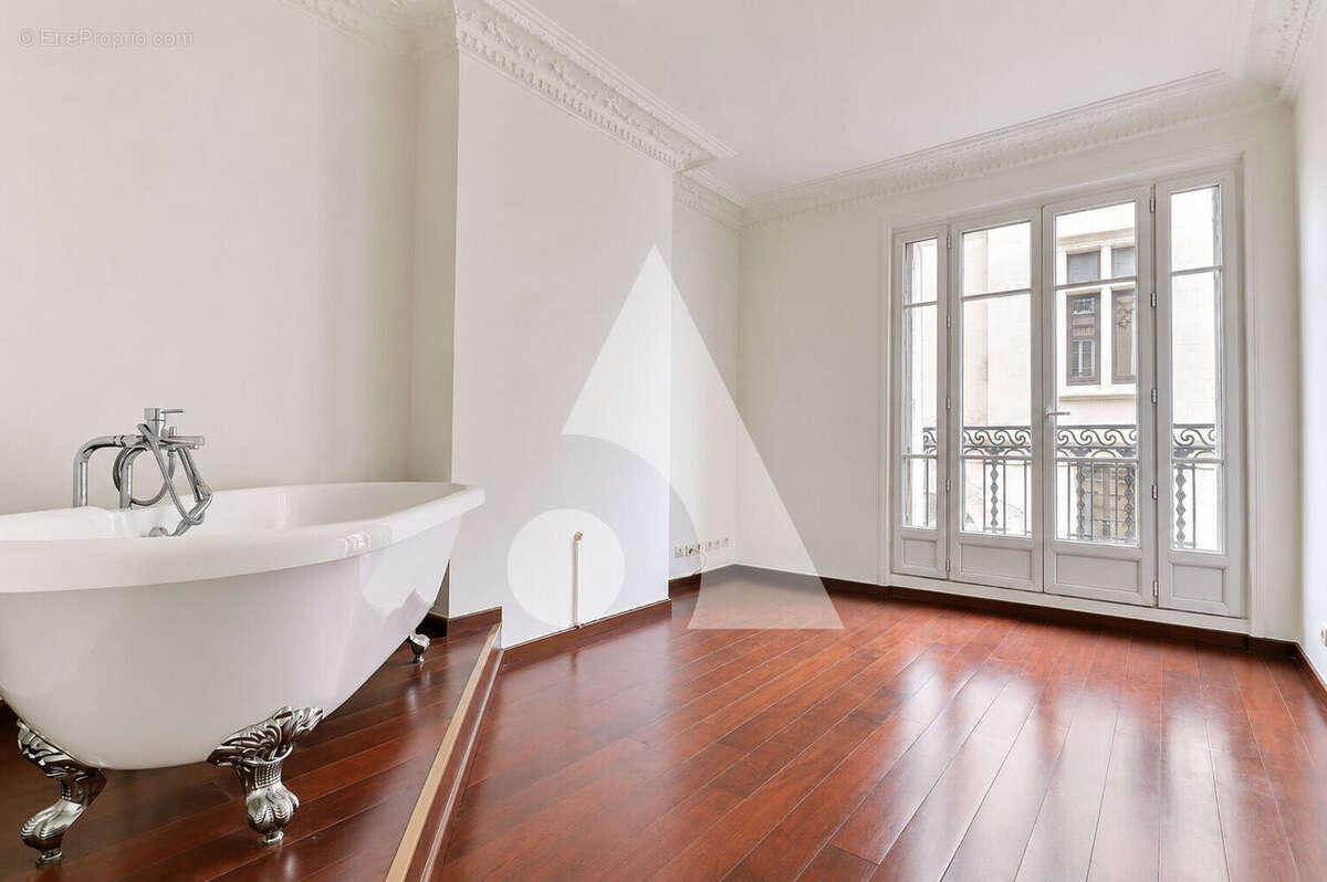 Appartement Les Lilas 2 pièce(s) 50 m2 - photo 2