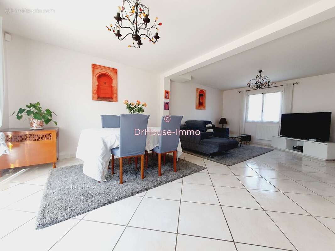 Maison à FRANCONVILLE