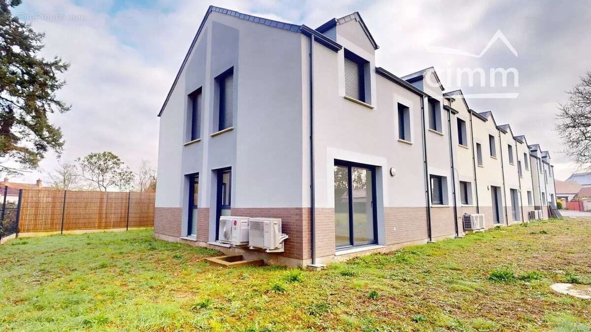 Maison à SAINT-CYR-EN-VAL