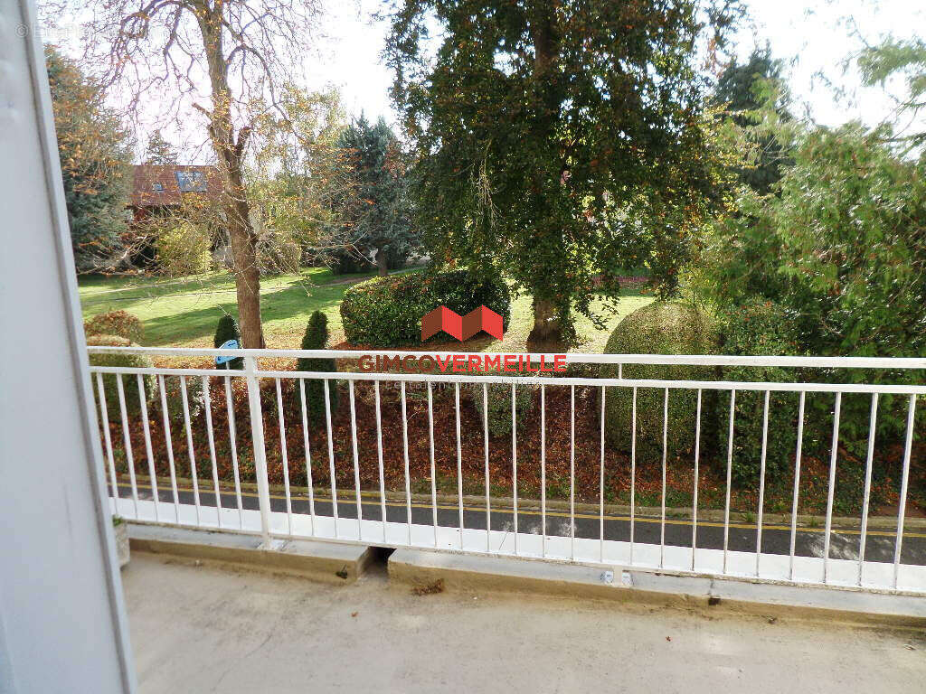 Appartement à LA CELLE-SAINT-CLOUD