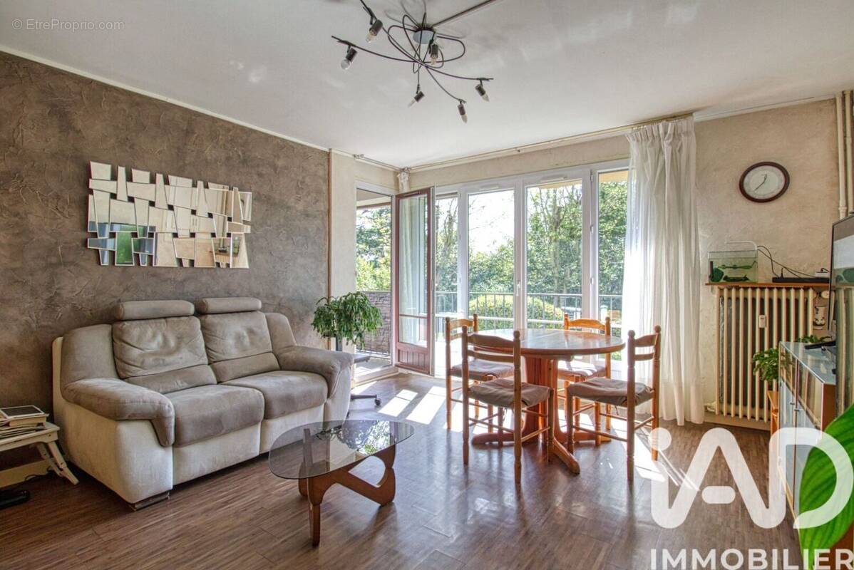 Photo 1 - Appartement à THORIGNY-SUR-MARNE