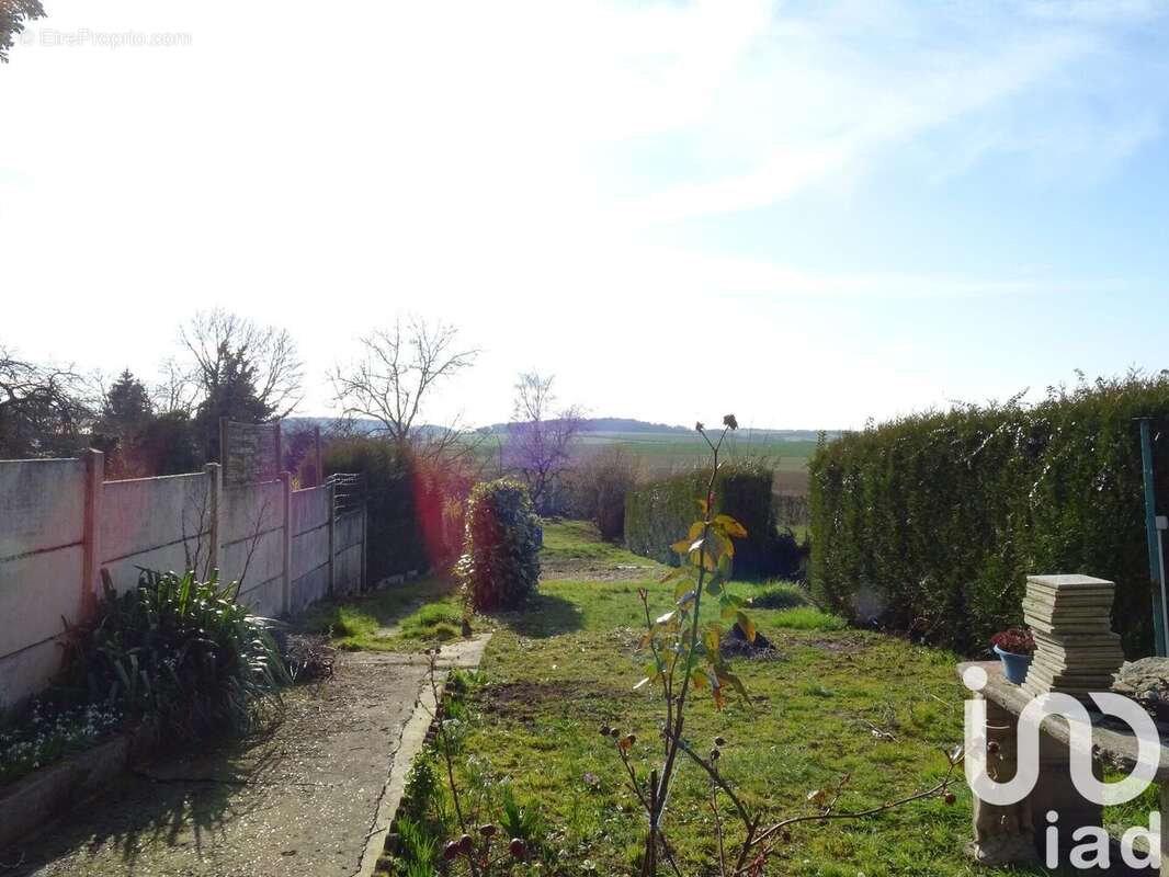 Photo 9 - Maison à ESQUENNOY
