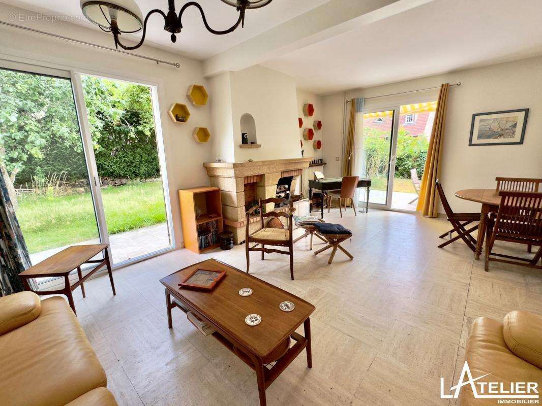 Maison à MAREIL-MARLY