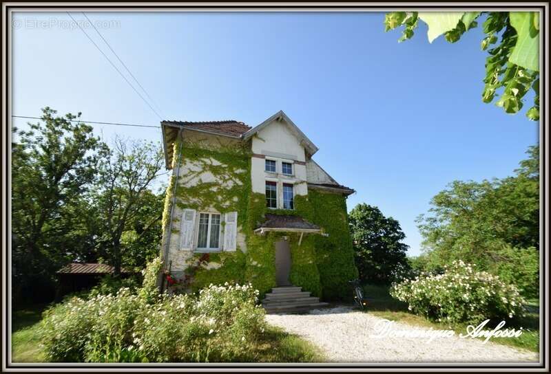 Maison bourgeoise des années 30 - Jardin de plus de 20 ares - photo 3