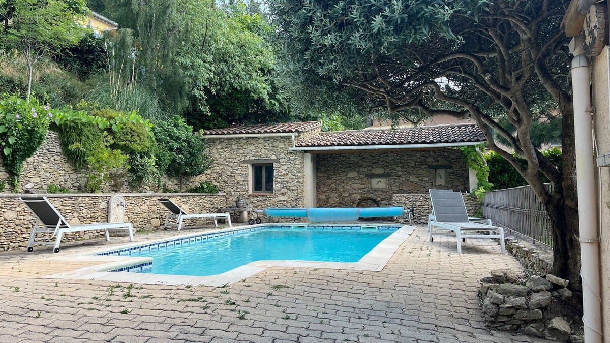 Maison à MALAUCENE